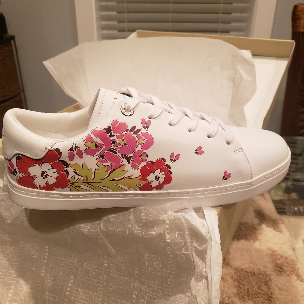 Ted Baker London Sneaker